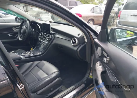 2017 Mercedes-Benz C 300 4Matic/Luxury 4Matic/Sport 4Matic from USA, damaged, VIN 55SWF4KB5HU200236